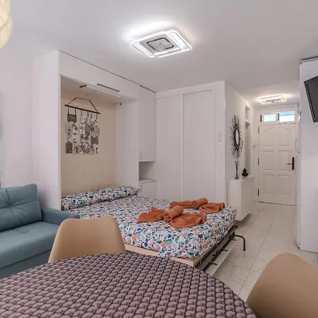 Sea Views Olimpia R&g En Near The Apartment