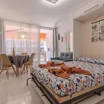 Апартаменты Sea Views Olimpia R&g En Near The