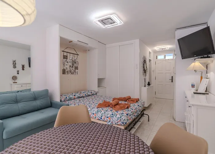 Sea Views Olimpia R&g En Near The Апартаменти