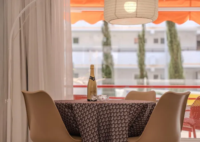 Апартаменти Sea Views Olimpia R&g En Near The