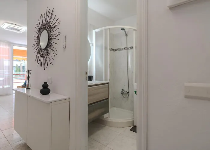 Апартаменти Sea Views Olimpia R&g En Near The *